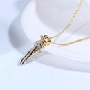 Hugging Couple Necklace - cafematernity