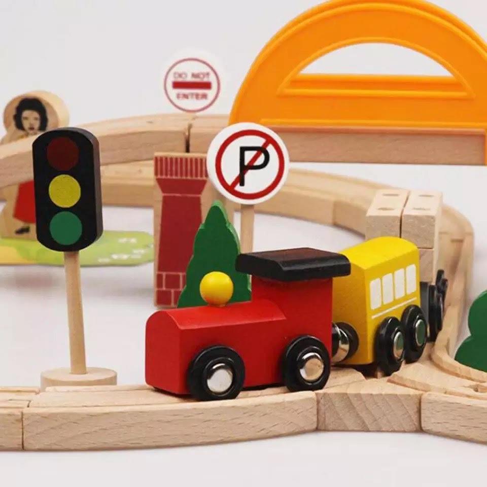 Wooden Track Toy Train Set - cafematernity