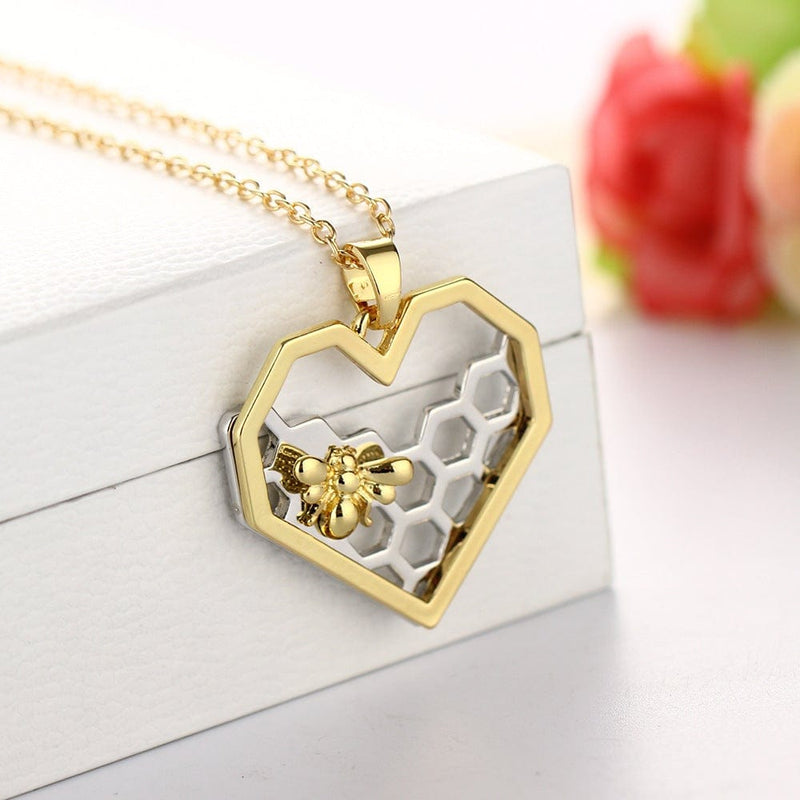 Honeycomb Bee Heart Necklace - cafematernity