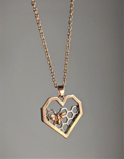 Honeycomb Bee Heart Necklace - cafematernity