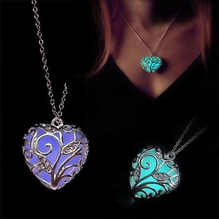 Glowing Heart Necklace - cafematernity